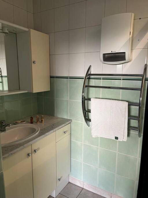Appartement De 80M2 Refait A Neuf Bezannes ภายนอก รูปภาพ